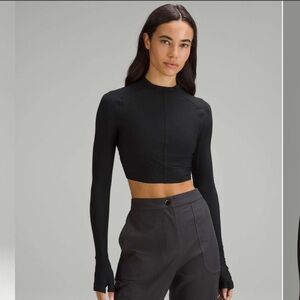 Lululemon Athletica Black Fitted Crop Long Sleeve Tee